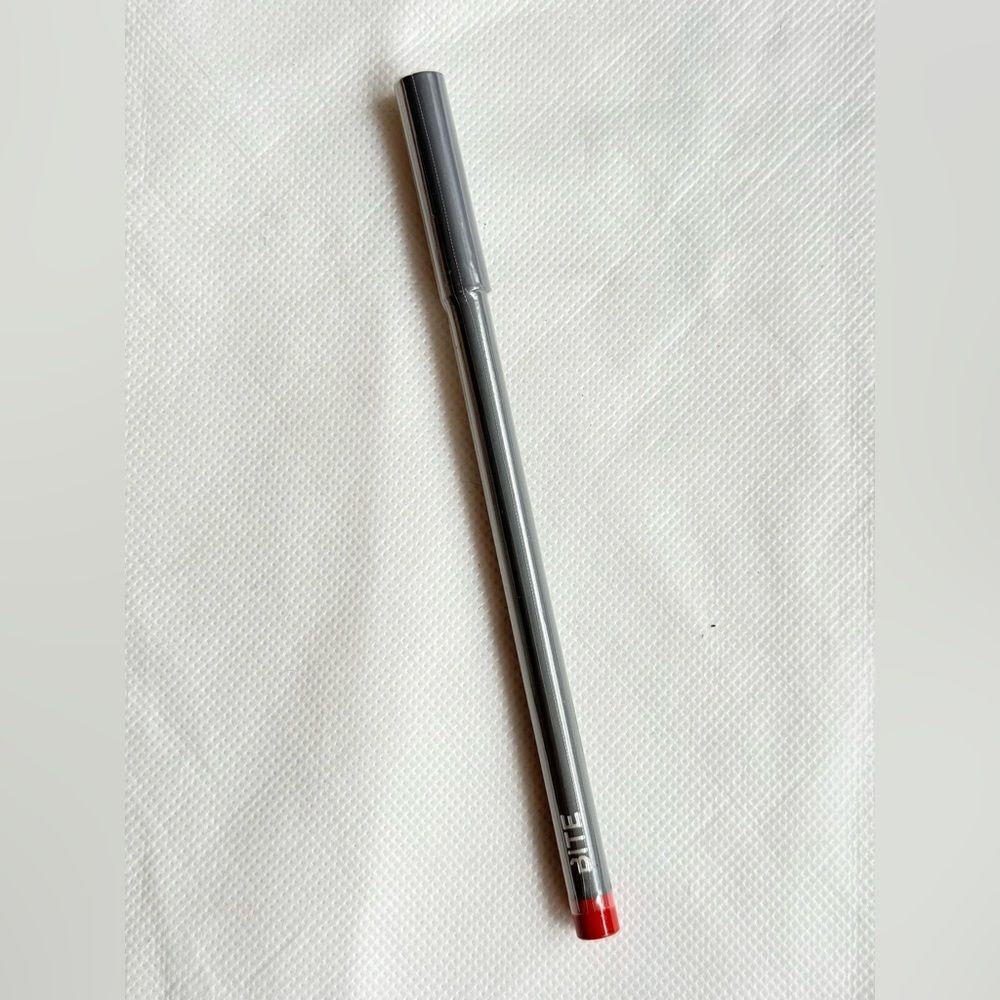 NWT Bite Beauty Lip Pencil, Shade 076 (Dark Orange Red)